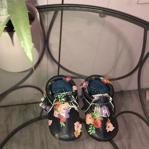 Rare floral print! Freshly Picked moccasins